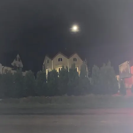 ホームステイ Adare ウストロニエ・モルスキエ