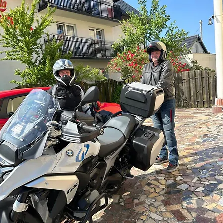 Adare Ustronie Morskie