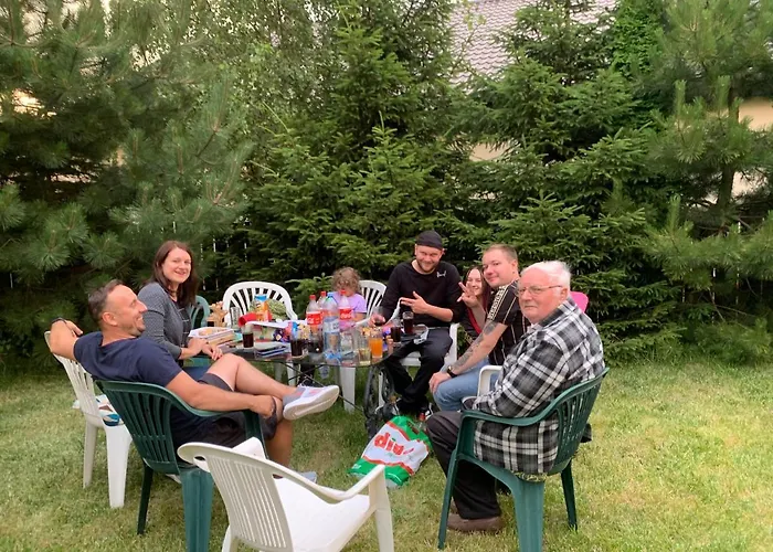 Adare 尤斯托尼莫斯基