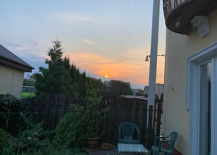 Adare 尤斯托尼莫斯基